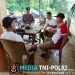Senyum dan Senda Gurau di Tengah Warga Polsek Air Besar Sambang Sambil Berikan Himbauan Kamtibmas