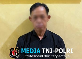 Polsek Wonosobo Dibantu Warga Tangkap Pria Bawa Badik Pengancam Warga