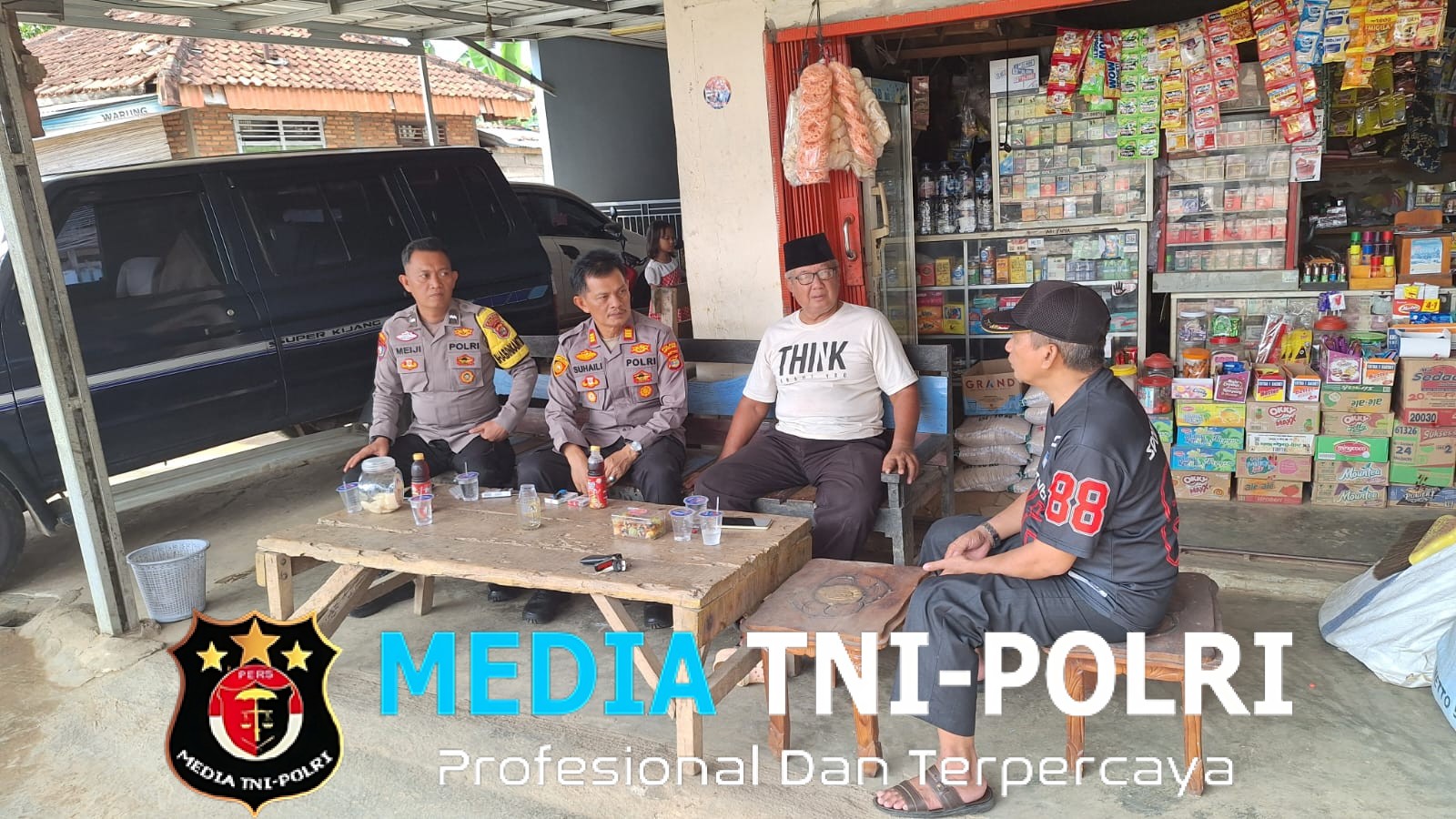 Kapolsek Abung Barat Sambangi Tokoh Masyarakat Desa Ogan Lima, Perkuat Sinergi Kamtibmas