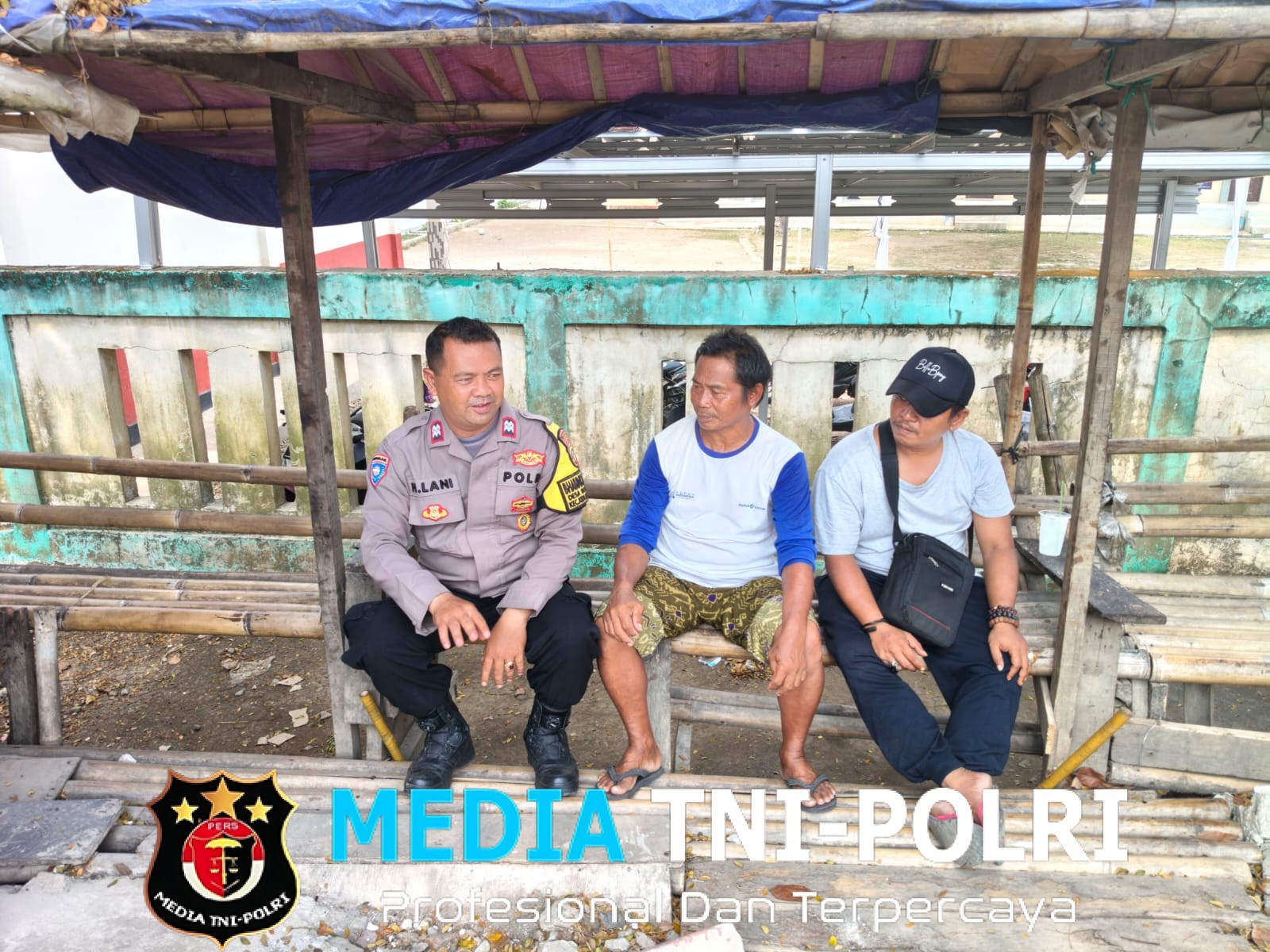 Jaga Jakarta Jaga Bekasi, Bhabinkamtibmas Kedungwaringin Sambangi Warga Bojongsari