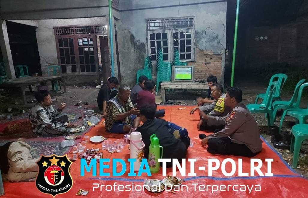 Jaga Jakarta Jaga Bekasi, Polsek Cikarang Timur Monitoring Nobar Piala Dunia di Karangsari