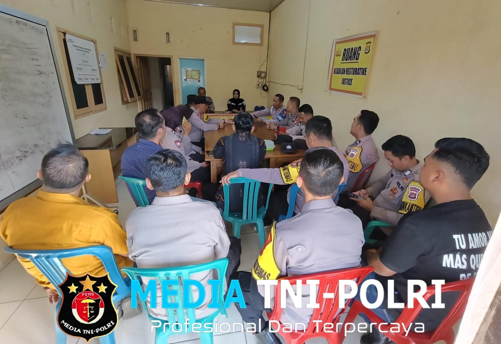 Pamatwil Polres Lampung Utara, Kasi Humas Cek Kehadiran dan Kesiapan Personel Polsek Kotabumi Kota
