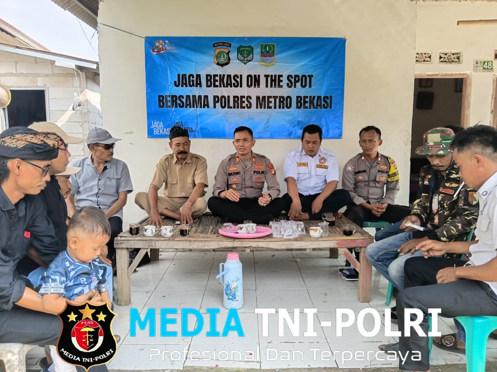 Jaga Jakarta Jaga Bekasi, Kapolsek Muaragembong Ajak Warga Pantai Bakti Perkuat Siskamling Jelang Pilkades