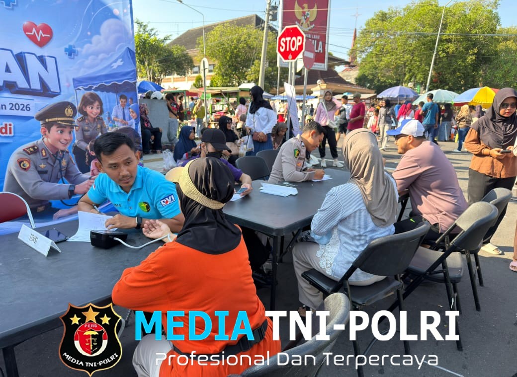 Sambut HUT Bhayangkara ke-80, Polres Wonogiri Layani 90 Warga Lewat Cek Kesehatan Gratis dan Skrining TB di CFD