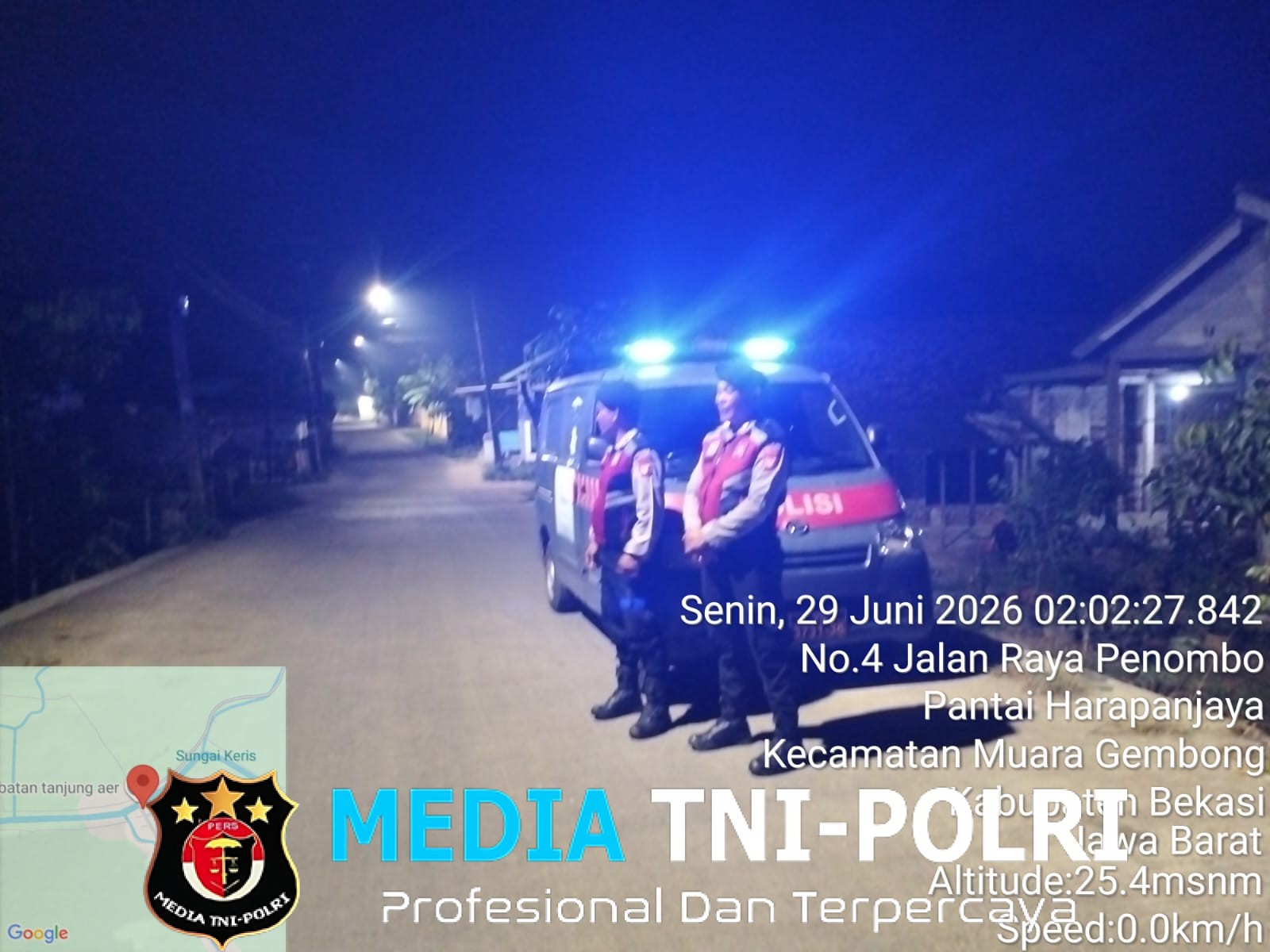 Jaga Jakarta Jaga Bekasi, Patroli Biru Polsek Muaragembong Pantau Jembatan Ponombo Dini Hari