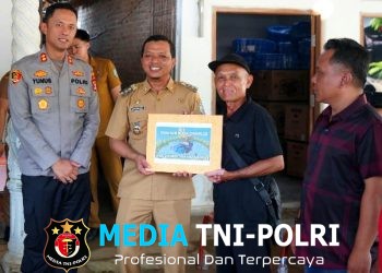 Upaya Percepatan Tanam & Pengendalian Inflasi Daerah, Pemkab & Polres Pringsewu Serahkan Bantuan Alsintan