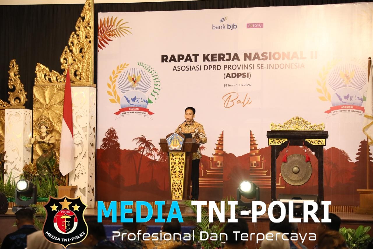 Wamendagri Wiyagus Tegaskan Pentingnya Peran DPRD Provinsi Perkuat Tata Kelola SDA dan Kemandirian Fiskal Daerah