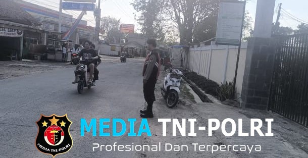 Jaga Jakarta Jaga Bekasi, Polisi Tampil Pagi Polsek Cabangbungin Lancarkan Arus di Pertigaan Garon