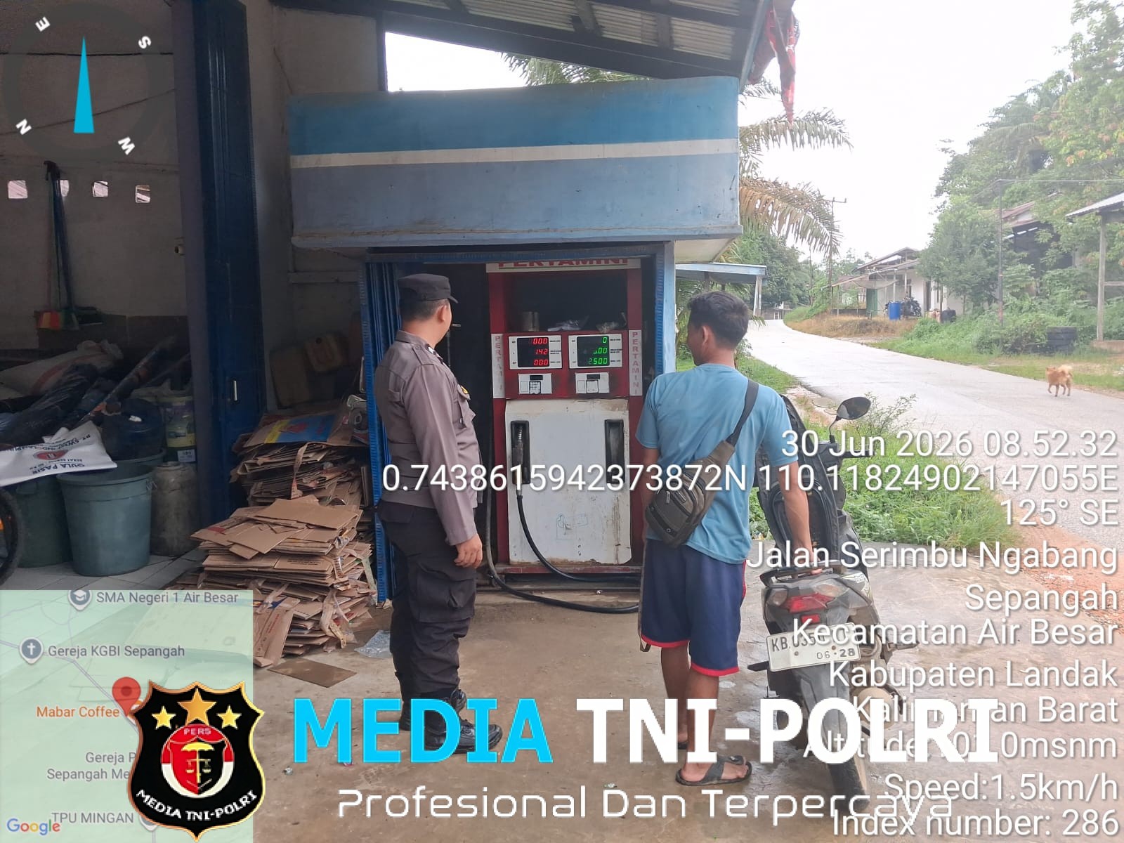 Himbauan Kamtibmas di Pom Mini Langkah Preventif Polsek Air Besar Jaga Ketertiban Umum