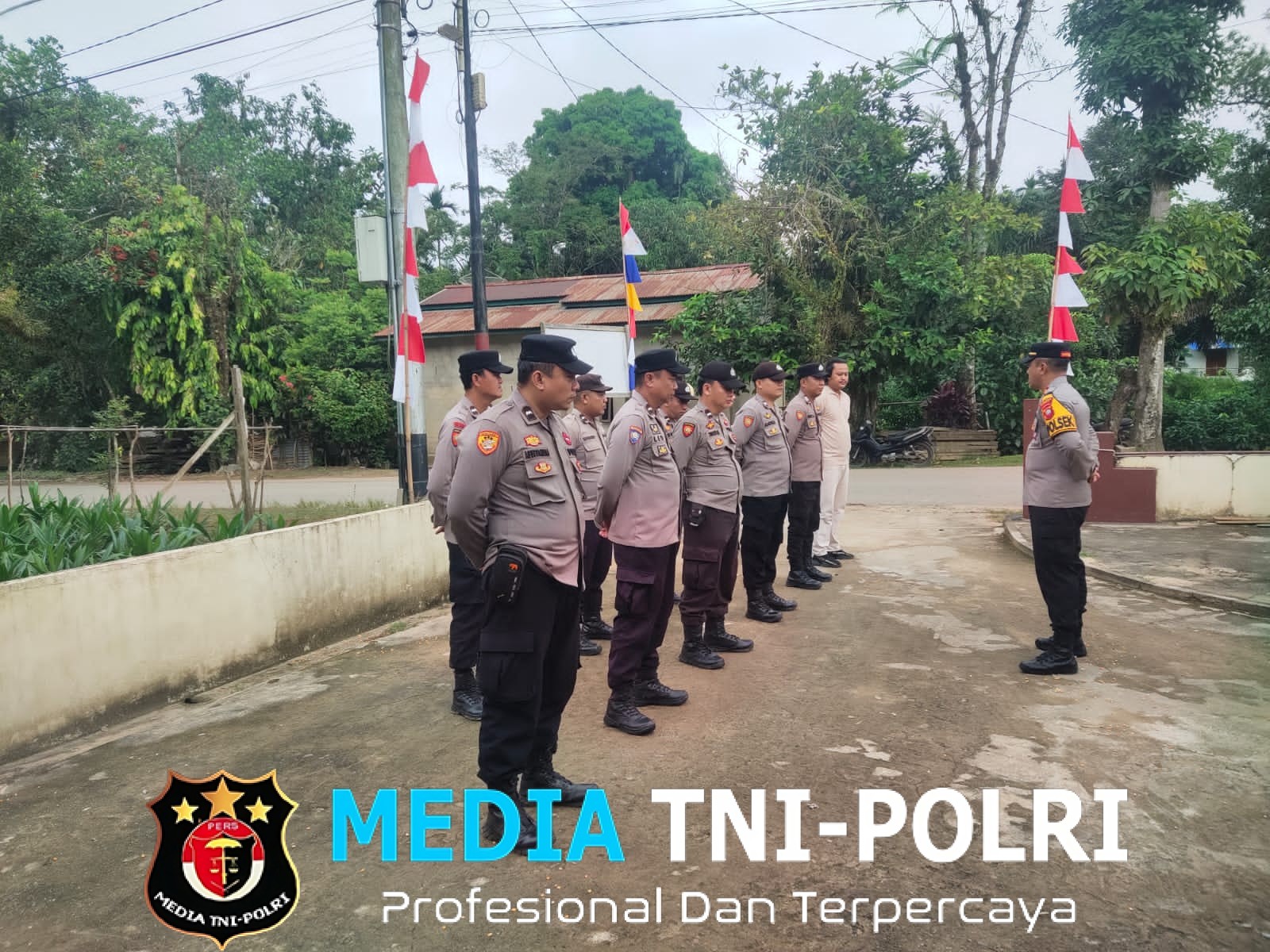 Kapolsek Menyuke Pimpin Pelaksanaan Apel Pagi