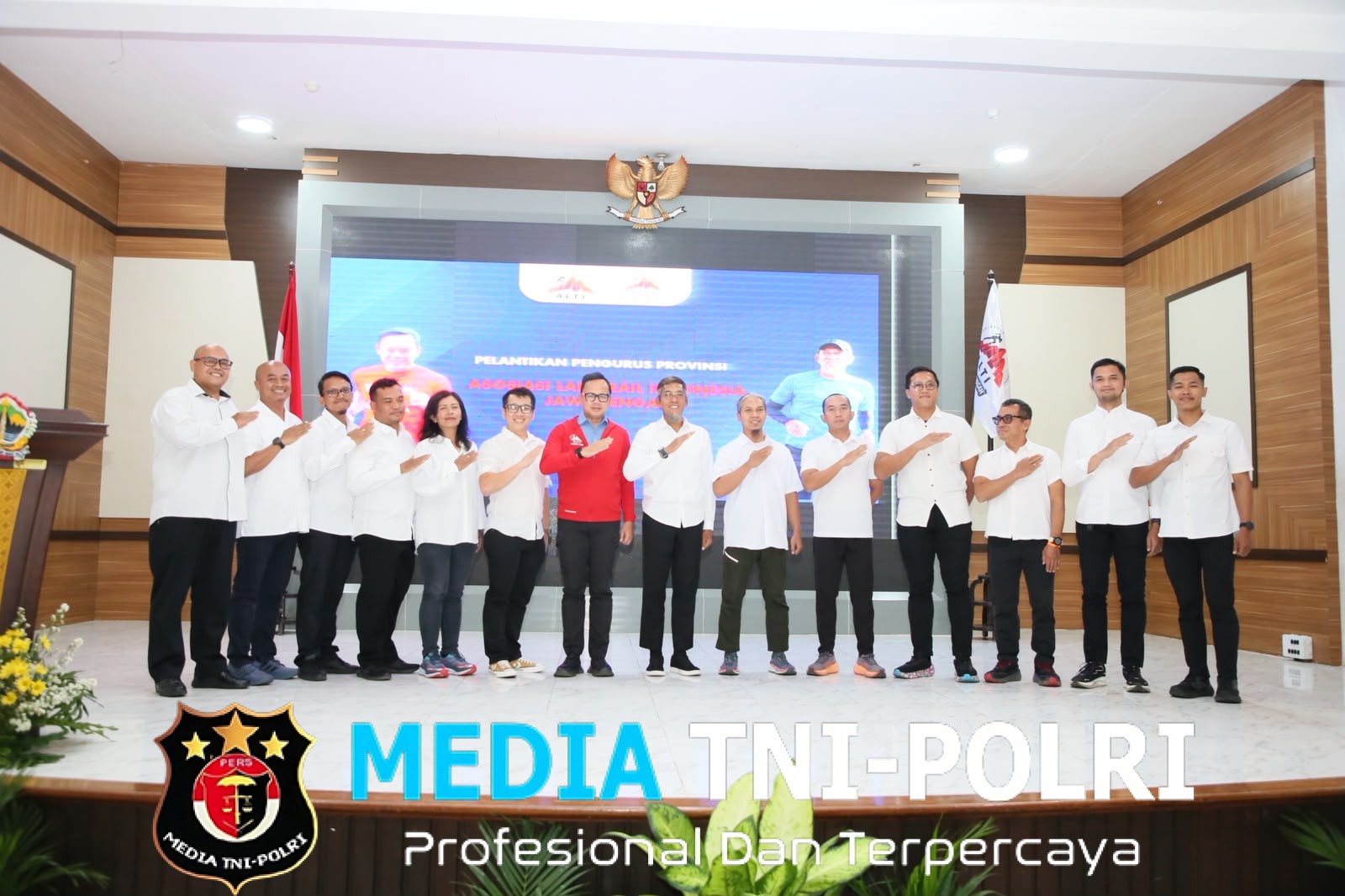 Lantik Pengurus ALTI Jawa Tengah, Wamendagri Bima Dorong Trail Run Jadi Penggerak Ekonomi Daerah