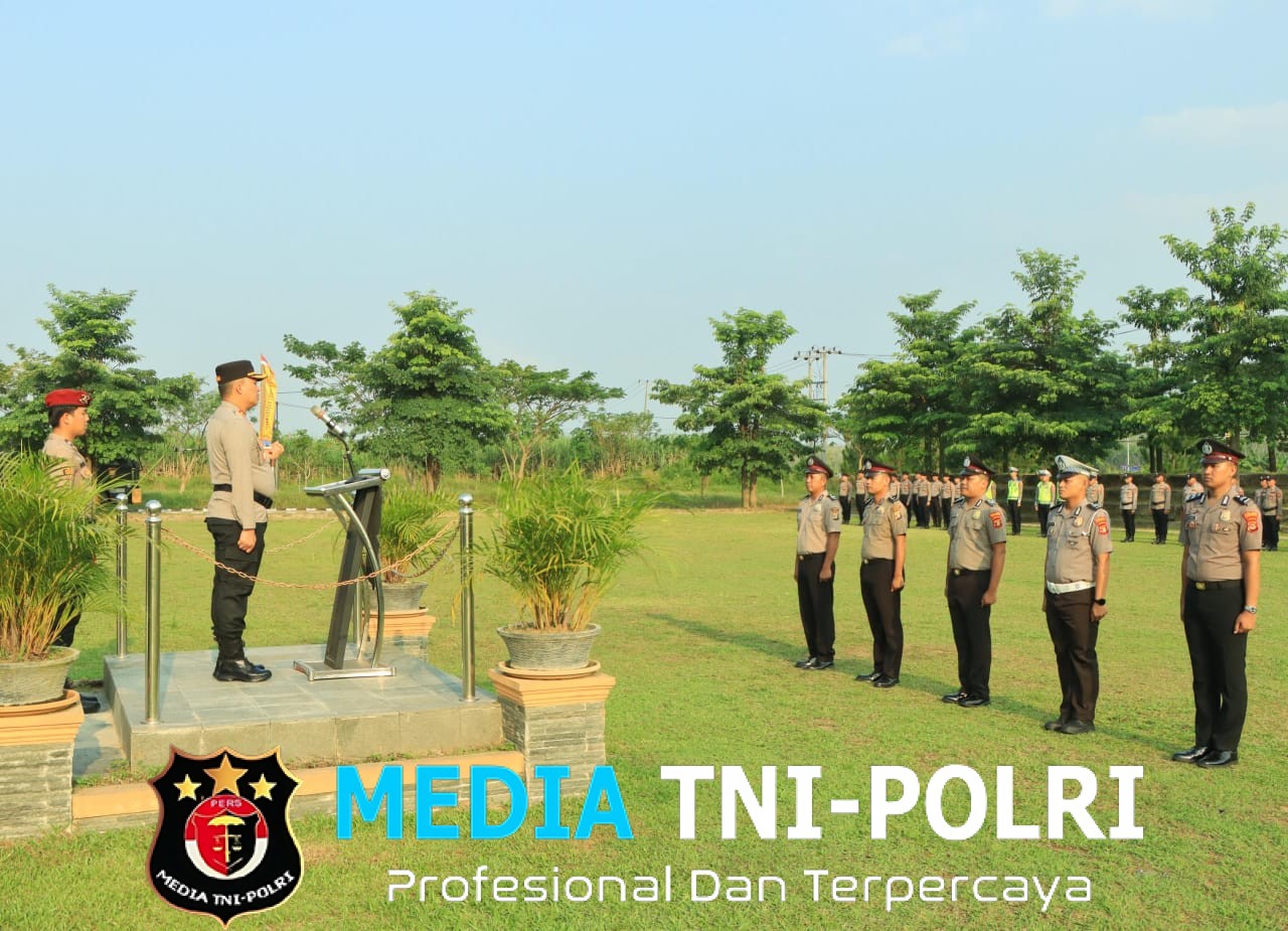 Kapolres Tulang Bawang Barat Pimpin Upacara Kenaikan Pangkat Personel Periode 1 Juli 2026