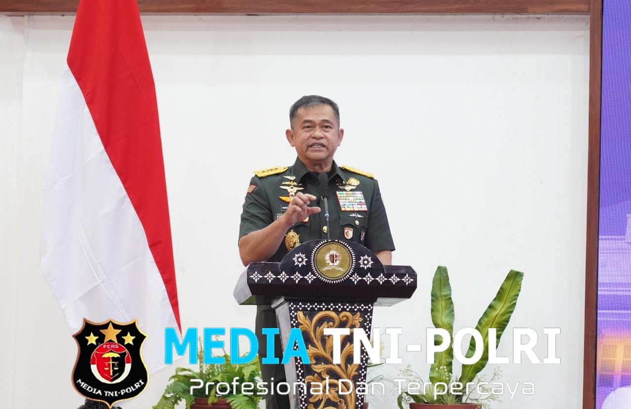 Perkuat Ketahanan Nasional, Kasad Dianugerahi Tanda Alumni Kehormatan Lemhannas RI