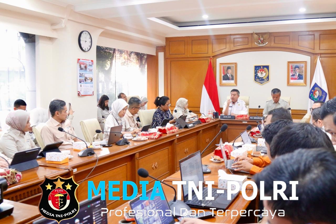 Sekjen Kemendagri Minta 174 Pemda Segera Sempurnakan Data Calon Penerima BSPS