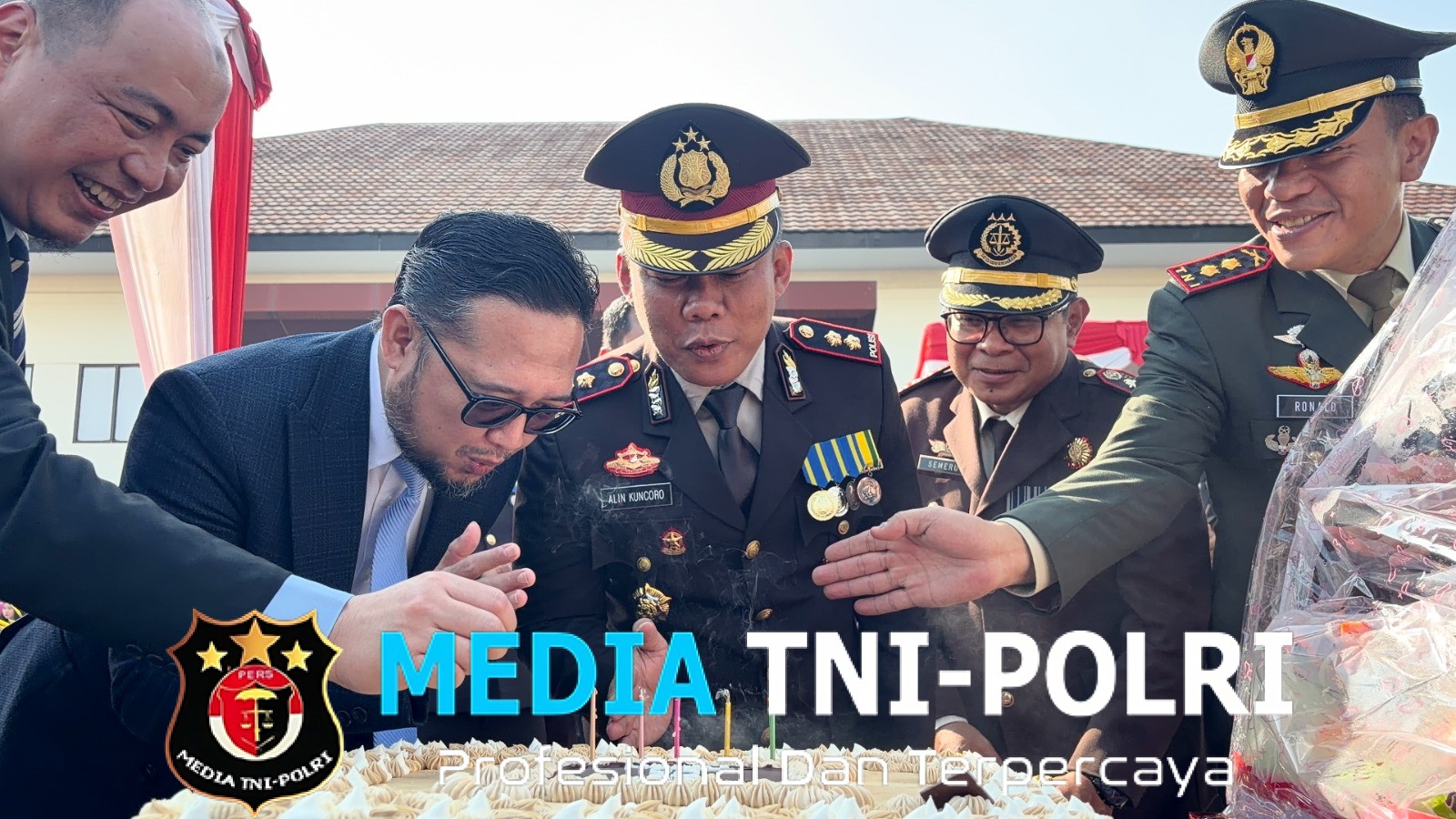 Kodim 0509/Kabupaten Bekasi Beri Surprise HUT Bhayangkara ke-80 untuk Polres Metro Bekasi