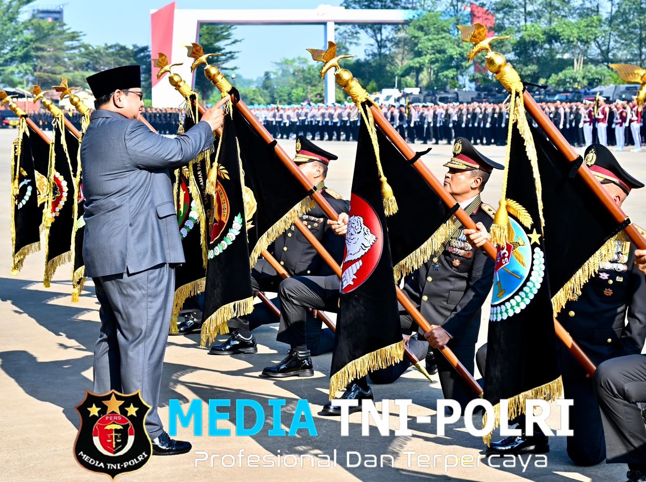 Kado Hari Bhayangkara ke-80, Polda Jateng Raih Penghargaan Tanda Kehormatan Nugraha Sakanti dari Presiden RI