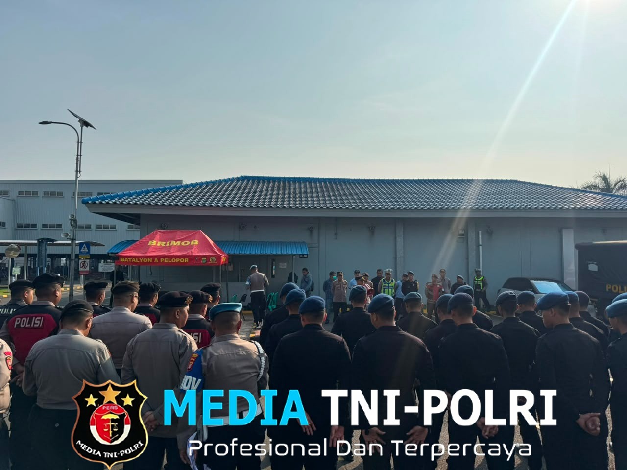 Jaga Jakarta Jaga Bekasi, Polres Metro Bekasi Gelar Apel Pengamanan Aksi Unjuk Rasa di PT Indonesia Epson Industry