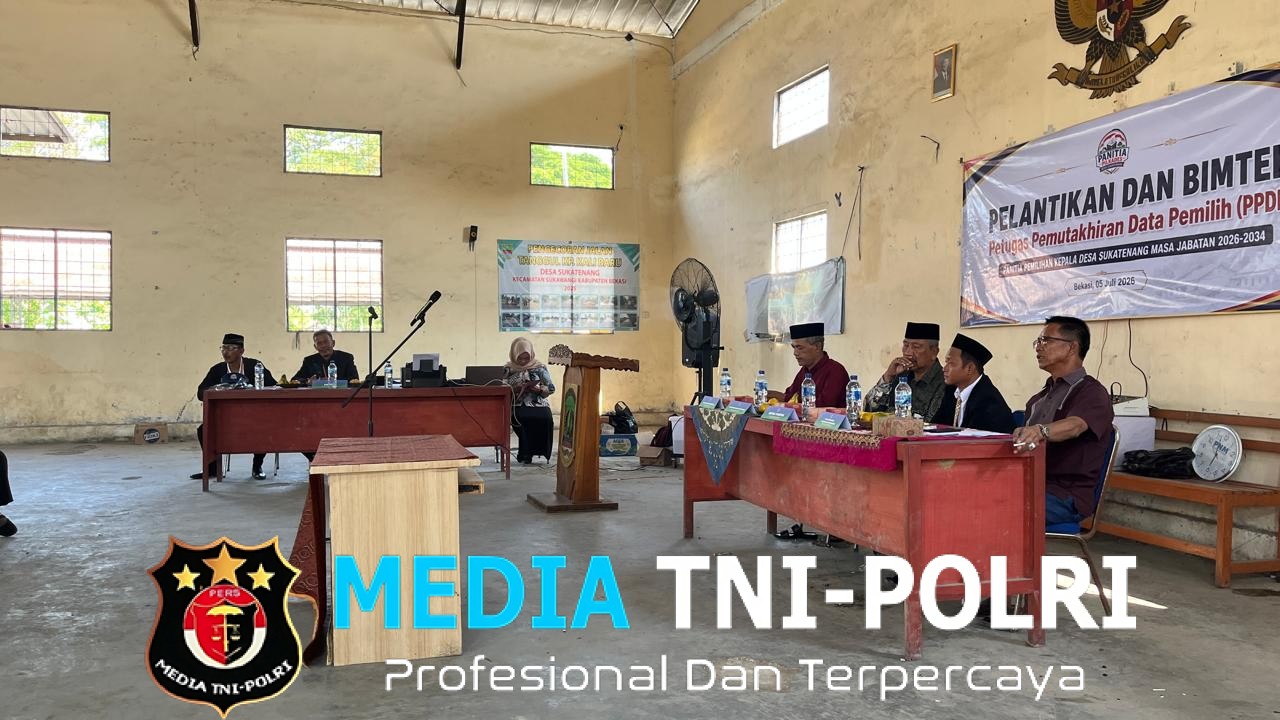 Bhabinkamtibmas Tambelang Hadiri Pelantikan PPDP Pilkades Desa Sukatenang