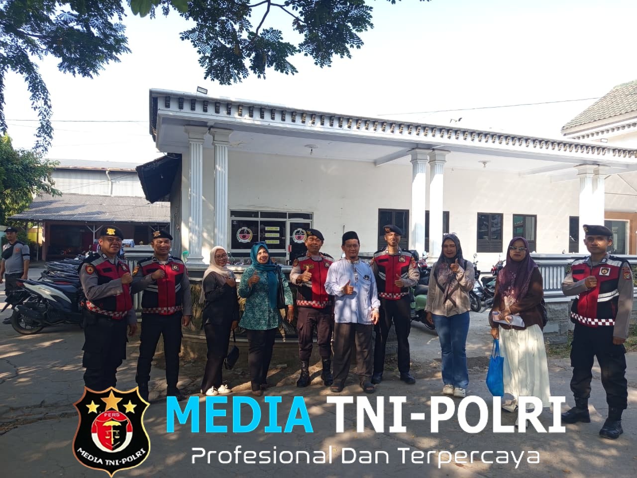 Jaga Jakarta Jaga Bekasi, Patroli Dialogis Polres Metro Bekasi Sambangi Kantor Desa Mekarmukti