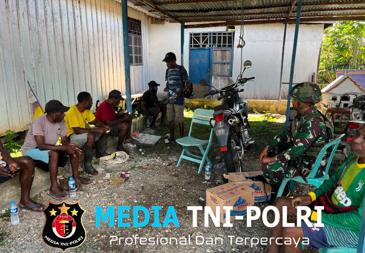 Bakti Sosial dengan masyarakat Pos Muara Nawa Satgas Pamtas RI-PNG Kewilayahan Yonif 645/Gardatama Yudha Bersama Warga Kampung Muara Nawa Dan Distrik Airu