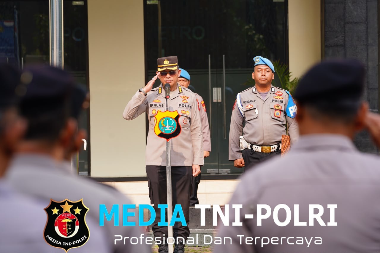 Plh Kapolres Metro Bekasi Tekankan Profesionalisme dan Pelayanan Humanis dalam Apel Pagi