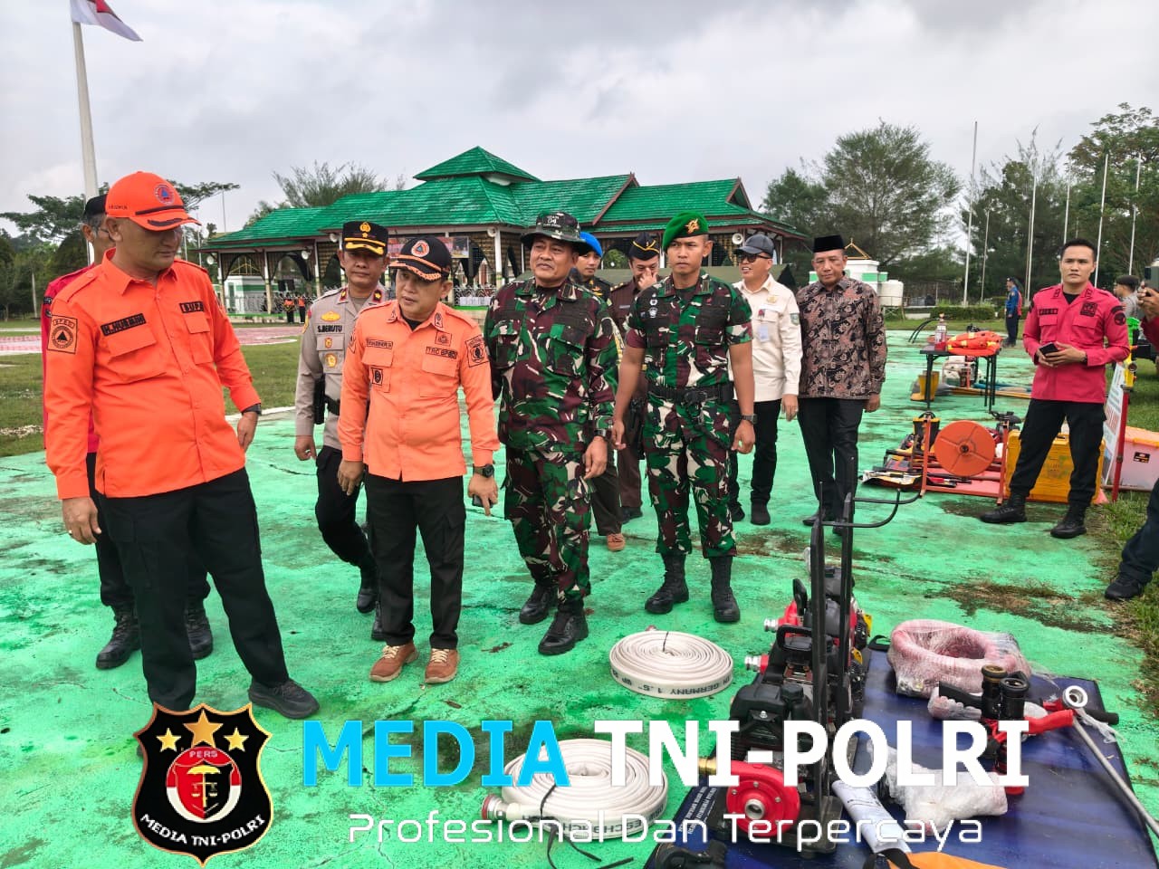 Apel Siaga Karhutla, Kasdim 0420/Sarko Wakili Dandim Hadir Dalam Kegiatan Apel, Perkuat Sinergi Antisipasi Kebakaran Hutan dan Lahan di Sarolangun