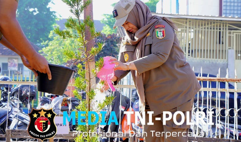 Wabup Pringsewu Pimpin Gerakan Nasional Indonesia Asri