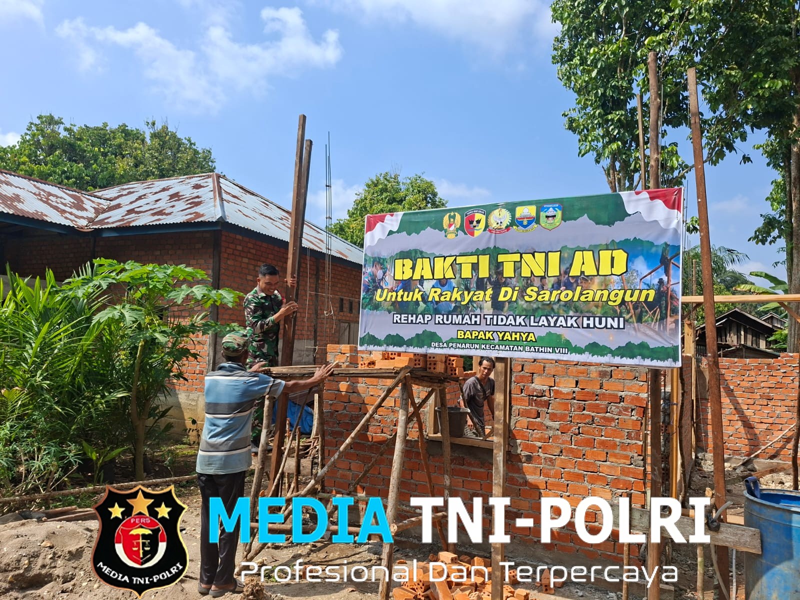 Karya Bakti Sekala Besar TNI AD Terus Berjalan Maksimal, Pembangunan RTLH di Desa Pematang Kulim Berikan Harapan Baru