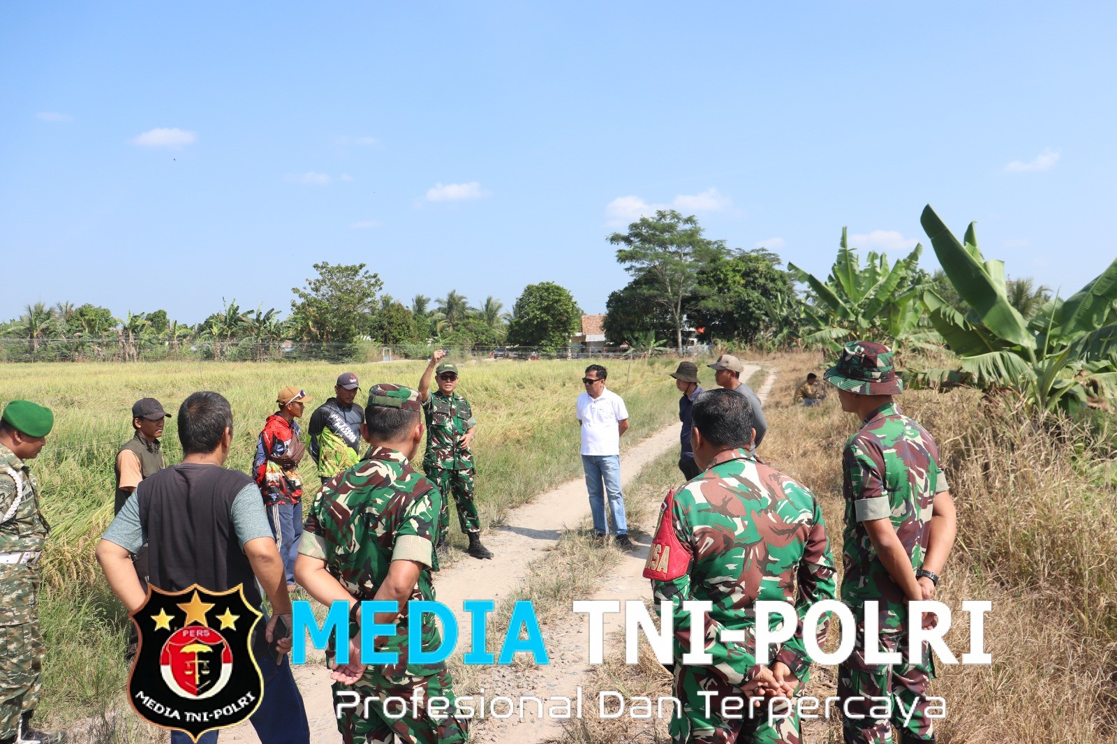 Kasdim 0402/OKI Tinjau Lahan Lokasi Panen Raya Serentak Bersama Presiden RI di Desa Jukdadak