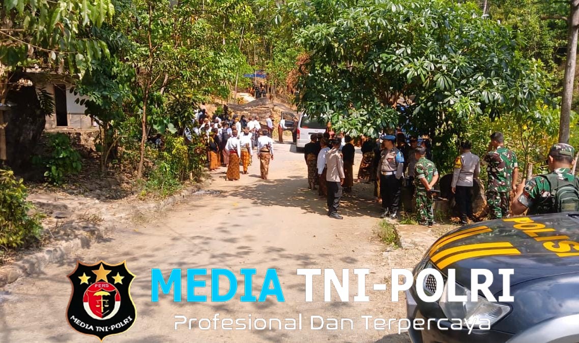 Polres Wonogiri Kawal Hajad Dalem Wilujengan Petilasan Kahyangan Dlepih, Tradisi Sakral Keraton Kasunanan Surakarta Berlangsung Khidmat