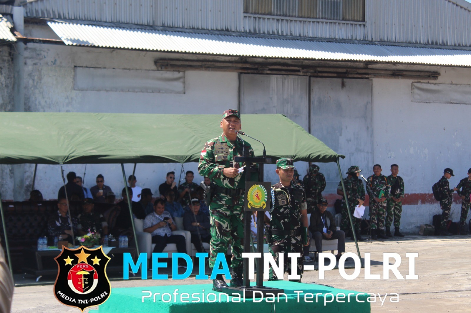 Dandim 1310/Bitung sebagai Danup Pada Upacara Pemberangkatan Karya Bakti Skala Besar Kodam XIII/Merdeka TA 2026 ke Kepulauan Talaud dan Sangihe