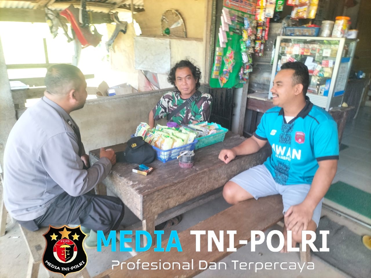 Humanis di Tengah Terik, Polisi Meranti Sapa Warga Sekaligus Ingatkan Waspada Gangguan Keamanan