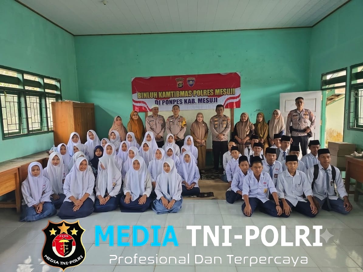 Sat Binmas Polres Mesuji Gelar Cooling System di Ponpes Hidayatul Mubtadiin Edukasi Hukum dan Penyaluran Bansos