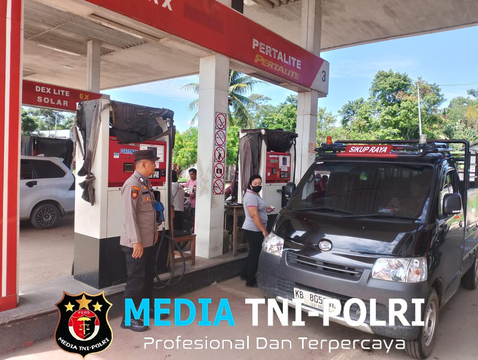 Pastikan Stok BBM Selalu Aman, Personel Polsek Mempawah Hulu Sambangi SPBU Karangan