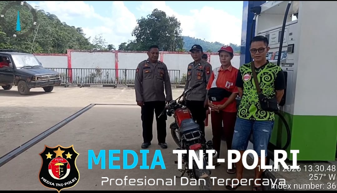 Cegah Tindak Kriminalitas di SPBU, Polisi Patroli Siang dan Berikan Himbauan Langsung ke Warga Antri BBM