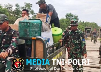 Motor Roda Tiga, Jadi Tulang Punggung Transportasi Satgas TMMD ke-129 Kampung Wanam