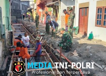 Hari Ke-6 TMMD Sengkuyung Tahap III TA. 2026 Kodim 0735 Surakarta, Terus di Kebut dengan merakit dan Pasang Begesteng Serta Buang Tanah