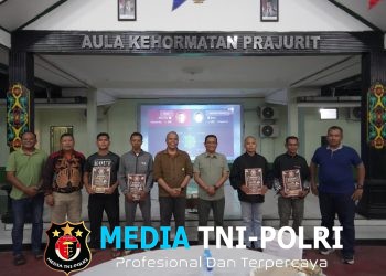 Ramaikan Laga Final, Dandim 1015/Sampit Hadiri Nobar Kebangsaan di Makorem 102/Pjg