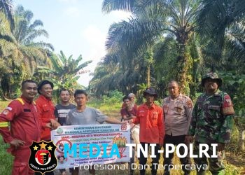 Babinsa Koramil 420-02/M. Limun Bersama Bhabinkamtibmas dan Manggala Agni Intensifkan Patroli Karhutla di Pelawan
