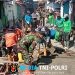 Terik Sinar Matahari Tak Surutkan Satgas TMMD, Ormas dan Warga Dalam Pengecoran Begesteng Kanan Kiri Saluran Air