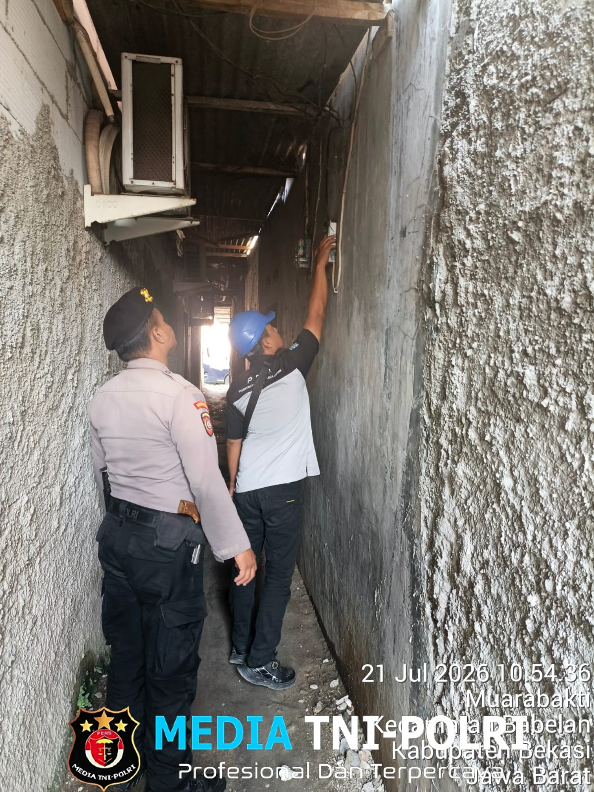 Sat Pamobvit Polres Metro Bekasi Kawal Kegiatan P2TL PLN ULP Babelan