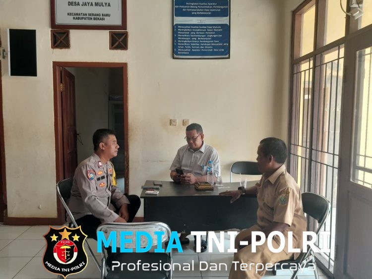 Jaga Jakarta Jaga Bekasi On The Spot, Bhabinkamtibmas Jayamulya Ajak Warga Perkuat Kepedulian Lingkungan