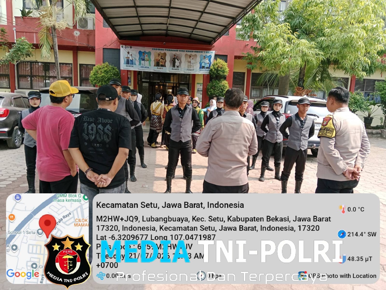 Jaga Jakarta Jaga Bekasi, Police Go to School Polsek Setu Tanamkan Karakter Positif kepada Pelajar