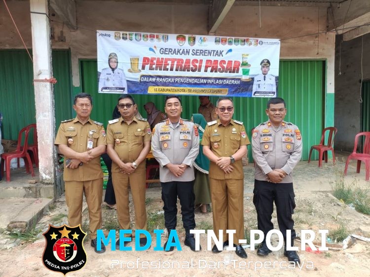 Polres Mesuji Dukung Pengendalian Inflasi Daerah, Lakukan Kolaborasi Penyaluran Beras SPHP dan Pengamanan Pasar Murah