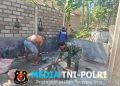 Wujudkan Hunian Layak, Serma Saifur Bersama Warga Gotong Royong Bangun Rumah Ibu Suwarti