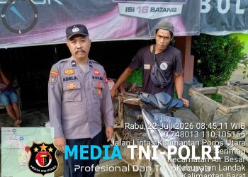Polisi Humanis Sapa Warga Saat Patroli Siang, Perkuat Silaturahmi dan Jaga Kamtibmas Tetap Kondusif
