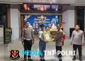 Kapolres Mesuji Beri Penghargaan Pelajar Berprestasi Ajang Patroli Keamanan Sekolah Polda Lampung