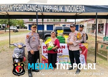 Polsek Simpang Pematang dan Polsek Mesuji Timur Gelar Gerakan Pangan Murah di Masing Masing Wilayah, Sediakan Beras SPHP Terjangkau Bagi Masyarakat