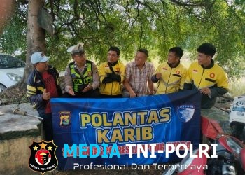 Polantas Karib, Satlantas Polres Lampung Utara Edukasi Keselamatan Berkendara kepada Pengemudi Maxim