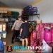 Tak Kenal Lelah di Terik Siang, Polsek Mandor Turun Langsung Cek Harga Sembako dan Stok Gas Elpiji